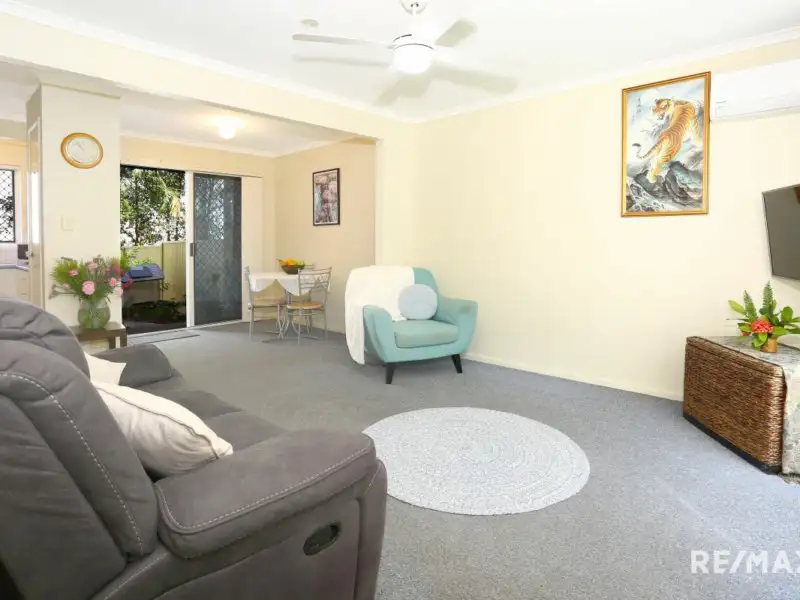 Main view of Homely townhouse listing, 8 Gooding Dve Unit 16, Merrimac QLD 4226