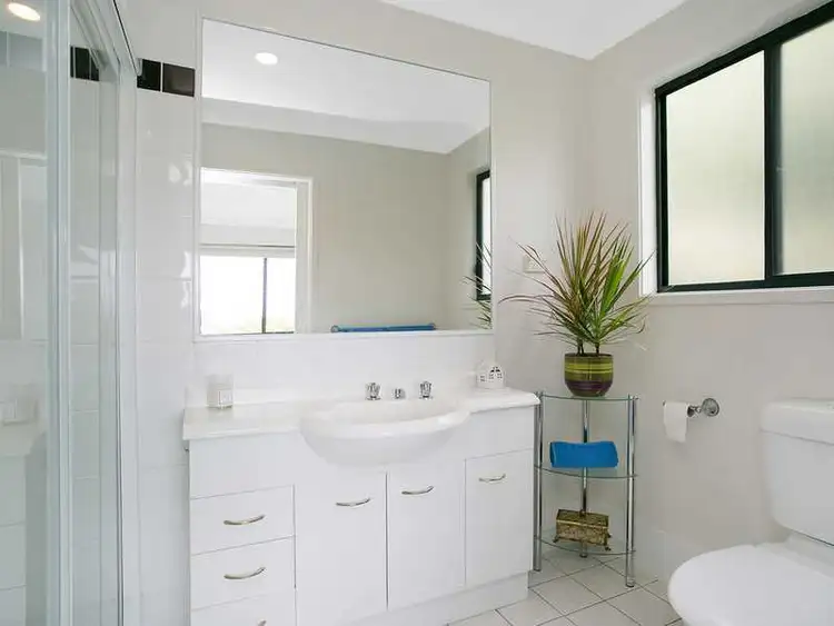 Sixth view of Homely townhouse listing, 16/20 Paddington Drive, Carrara QLD 4211