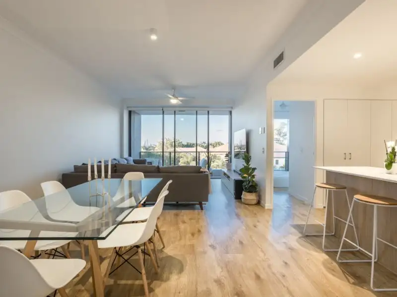 Main view of Homely unit listing, 203/112 Palm Meadows, Carrara QLD 4211