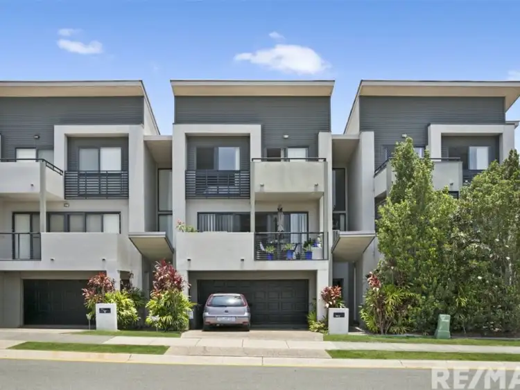 5/2 Palma Crescent, Varsity Lakes QLD 4227