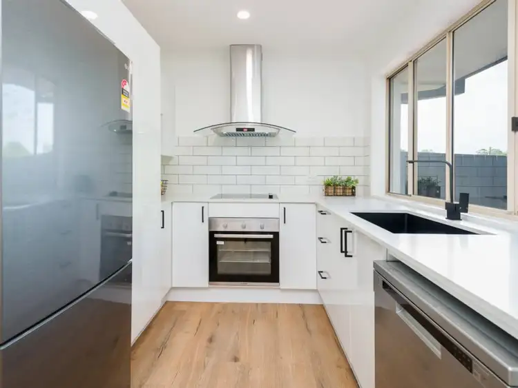 Second view of Homely house listing, 27 Cabot Court, Merrimac QLD 4226
