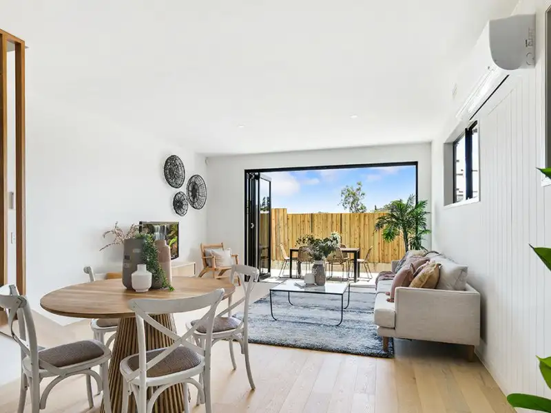 Main view of Homely villa listing, 3/74-76 Hillview Parade, Ashmore QLD 4214