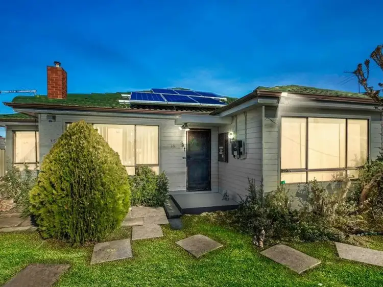 35 Mawson Avenue, Deer Park VIC 3023