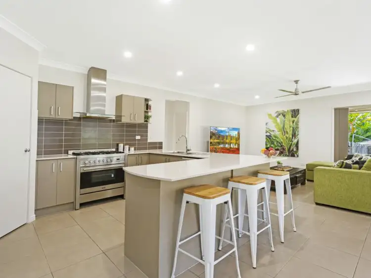 Fifth view of Homely house listing, 4 Healy Ct, Mudgeeraba QLD 4213
