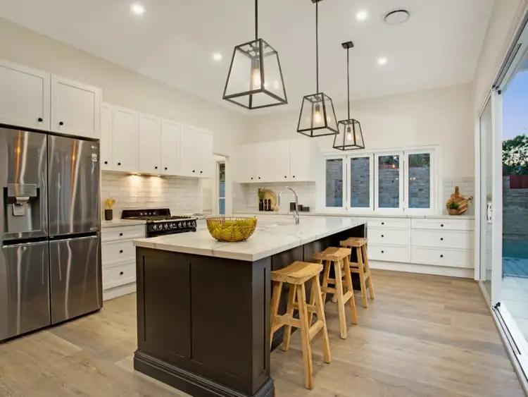 Fifth view of Homely house listing, 2 Umpara Cres, Mudgeeraba QLD 4213