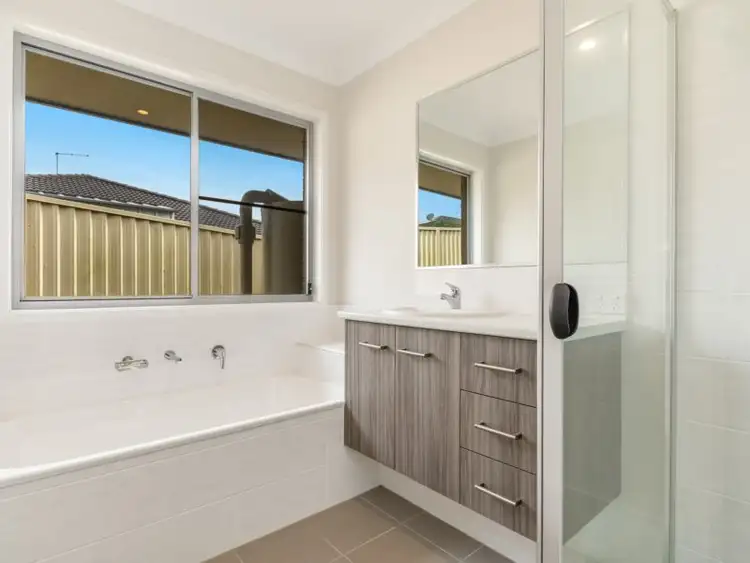 Sixth view of Homely house listing, 2/35 Durack Circuit, Casino NSW 2470
