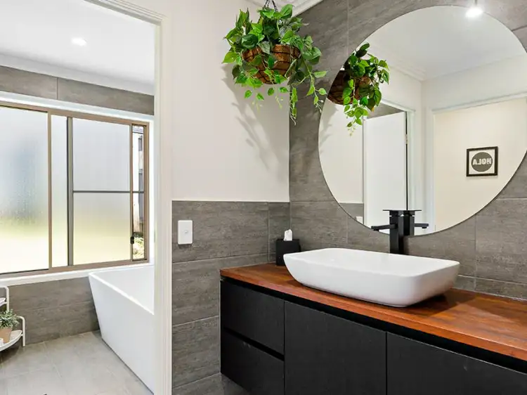 Third view of Homely house listing, 5 Highbridge Rise, Mudgeeraba QLD 4213