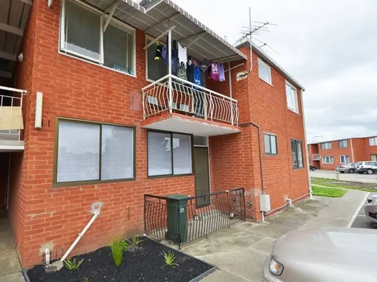33/12 Percy Street, St Albans VIC 3021