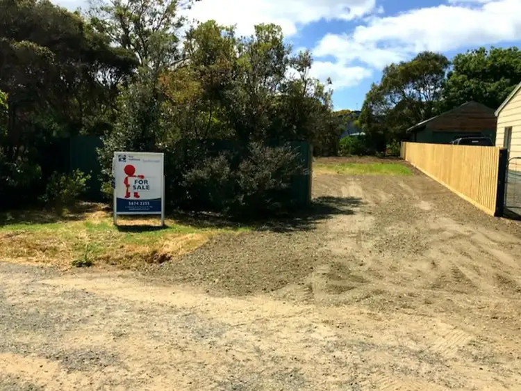 82 Grevillia Street, Walkerville VIC 3956