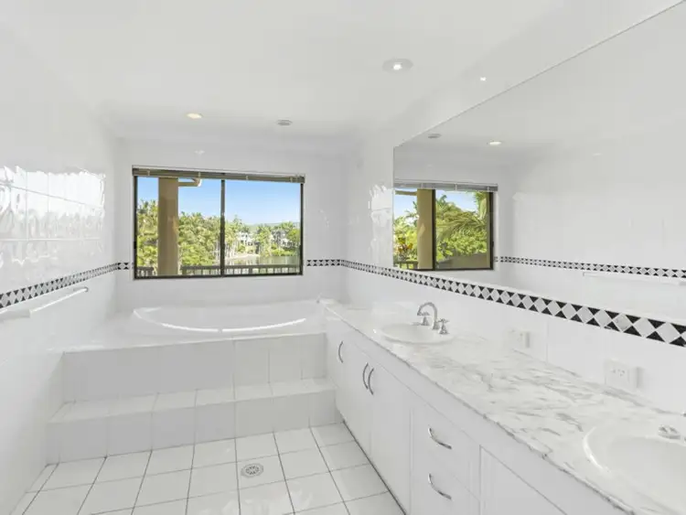 Fifth view of Homely house listing, 3/125 Santa Cruz Bvd, Clear Island Waters QLD 4226
