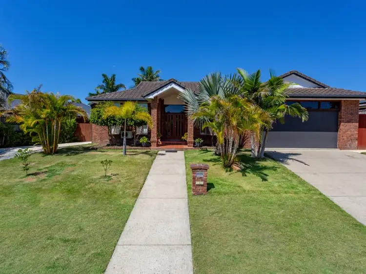 3 Elsemore Crt, Carrara QLD 4211