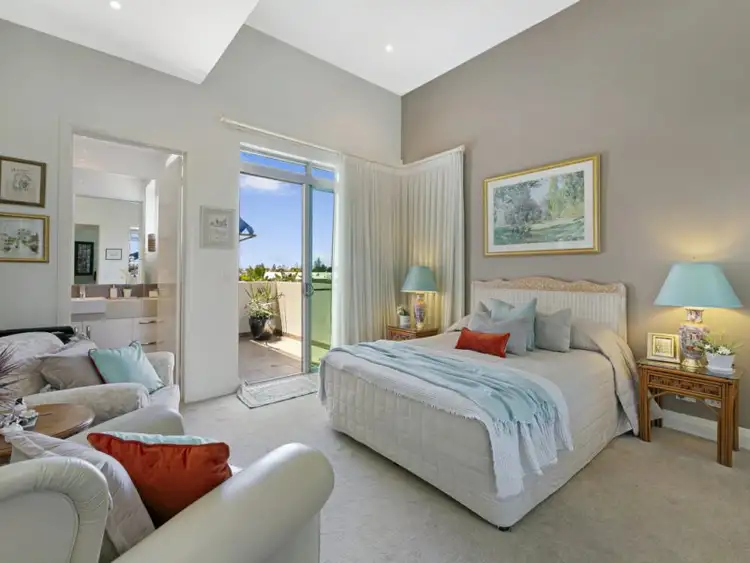 Fifth view of Homely house listing, 4/5057 Emerald Island Dve, Carrara QLD 4211