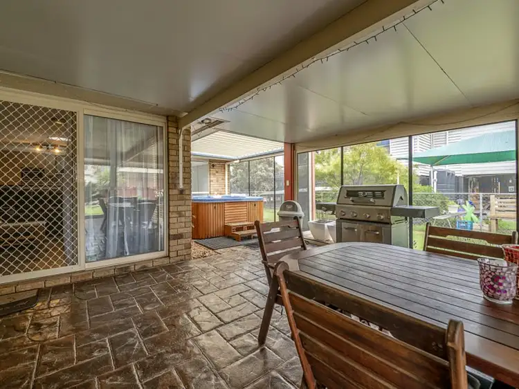 5 Gordon Street, Allora QLD 4362
