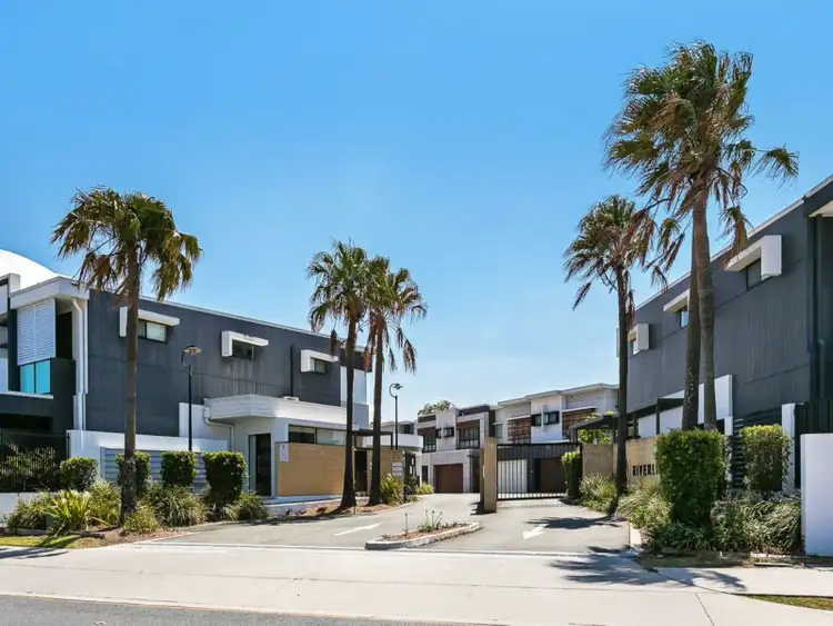 69/42 Stadium Dve, Robina QLD 4226