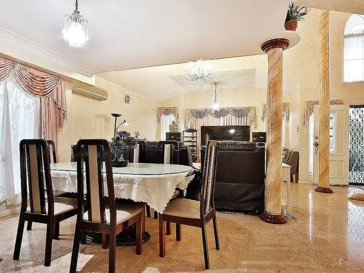 Fifth view of Homely house listing, 4 Daintree Place, Riverhills QLD 4074