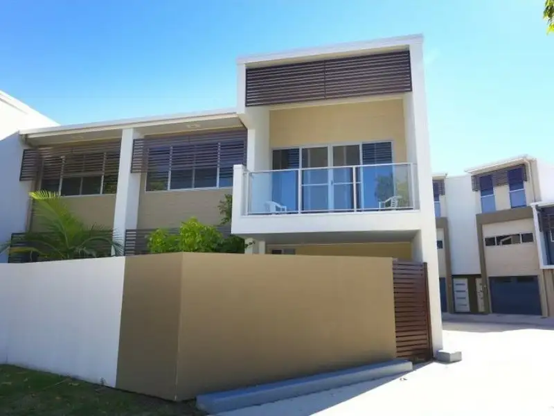 Main view of Homely townhouse listing, 81/5033 Emerald Island Drive, Carrara QLD 4211