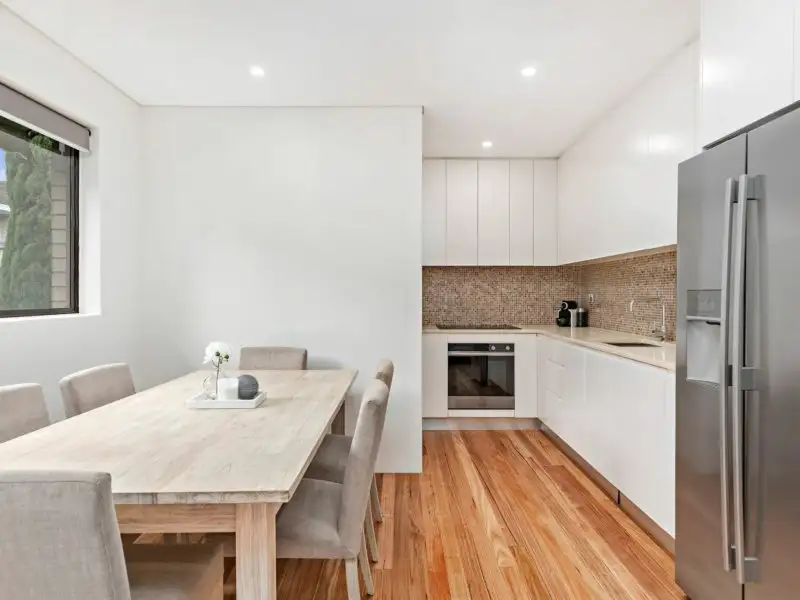 Main view of Homely unit listing, 2/62 Kings Road, Five Dock NSW 2046