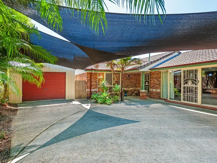 16 Queen Charlotte Crt, Mudgeeraba QLD 4213