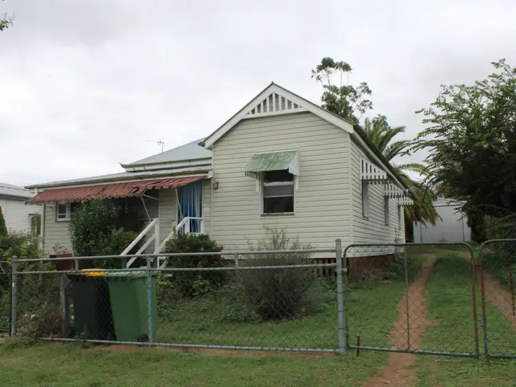 6 Fitzroy Street, Warwick QLD 4370