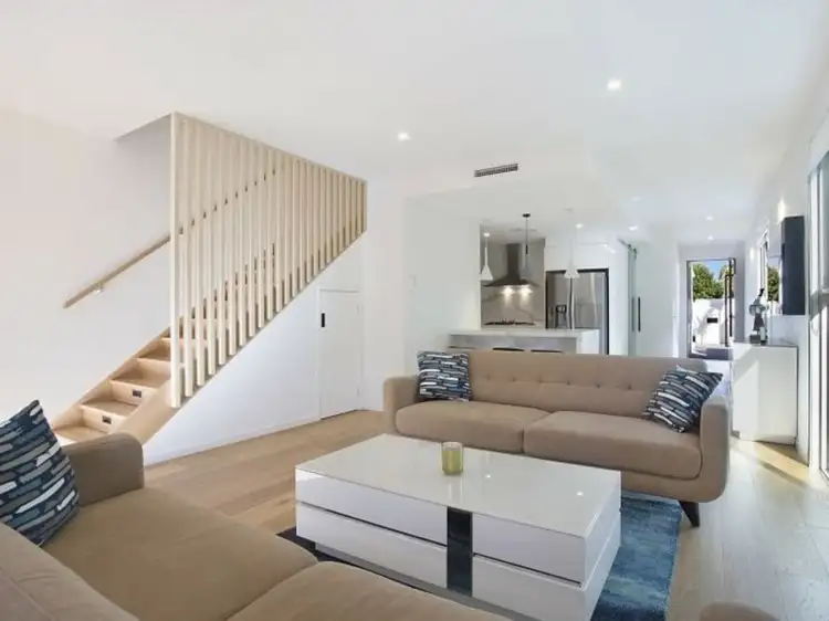 Fifth view of Homely villa listing, 2/41 Surf Street, Mermaid Beach QLD 4218