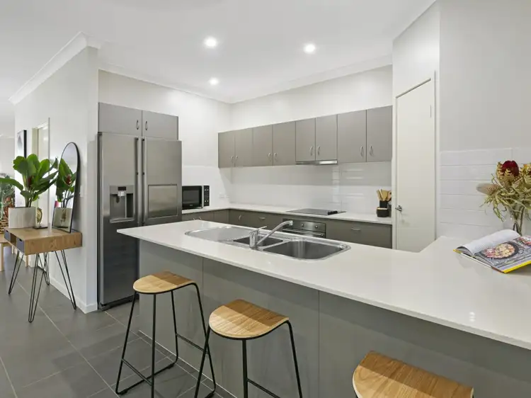 Fifth view of Homely semi-detached listing, 1/17 Laura Place, Varsity Lakes QLD 4227