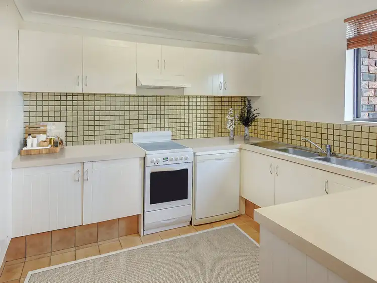 Sixth view of Homely unit listing, 4/22 Commodore Dve, Paradise Waters QLD 4217