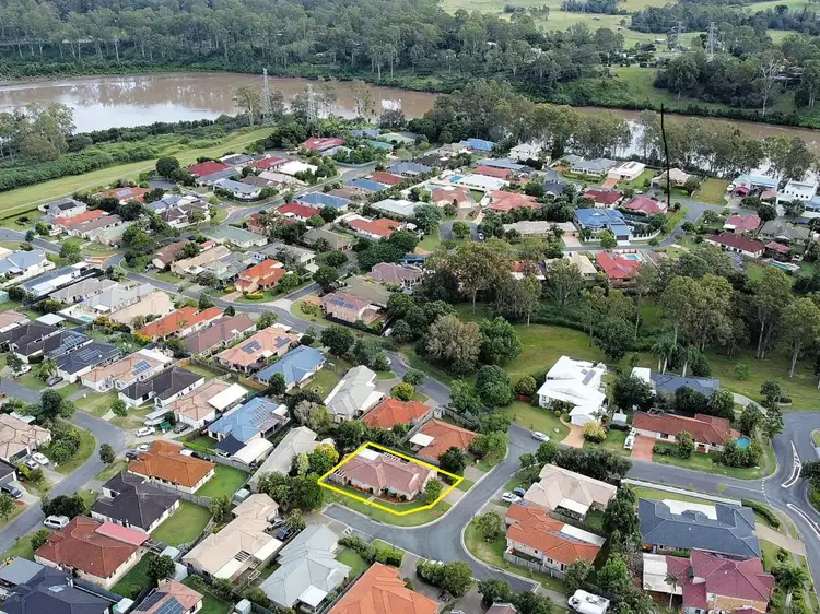 3 Platypus Close, Riverhills QLD 4074