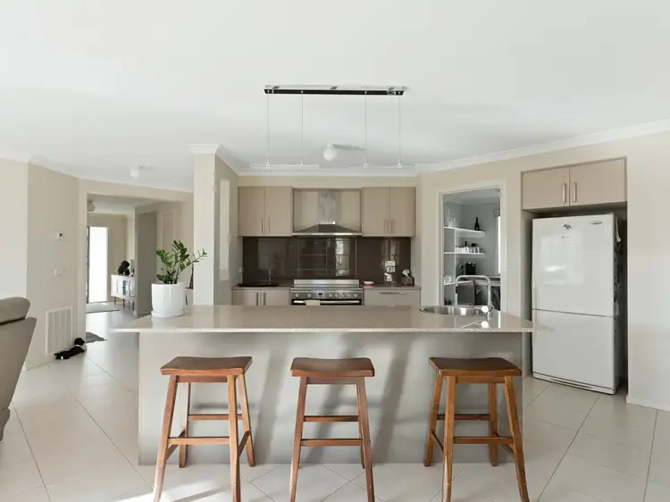 Third view of Homely house listing, 7 Heather Court, Koo Wee Rup VIC 3981