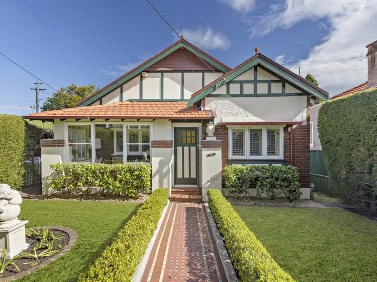 276 Lyons Road, Russell Lea NSW 2046