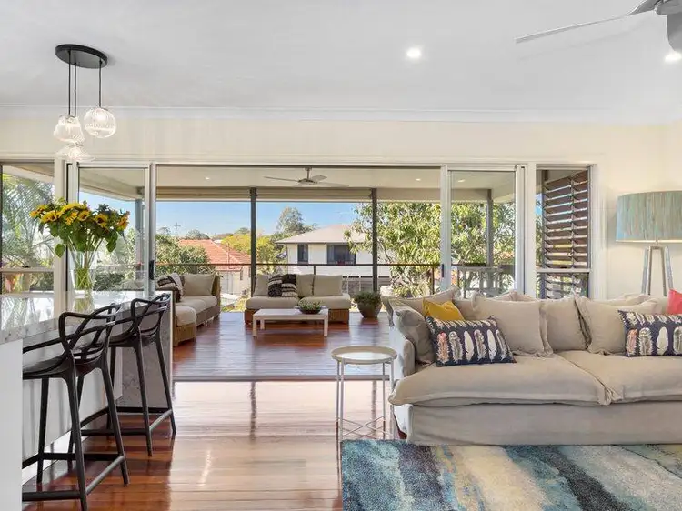 8 Coleman Street, Graceville QLD 4075