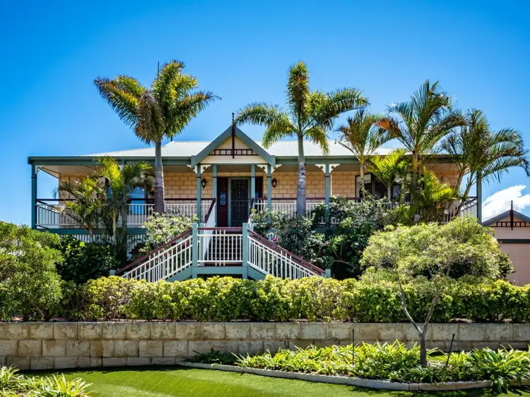 13 St Georges Close, Bluff Point WA 6530