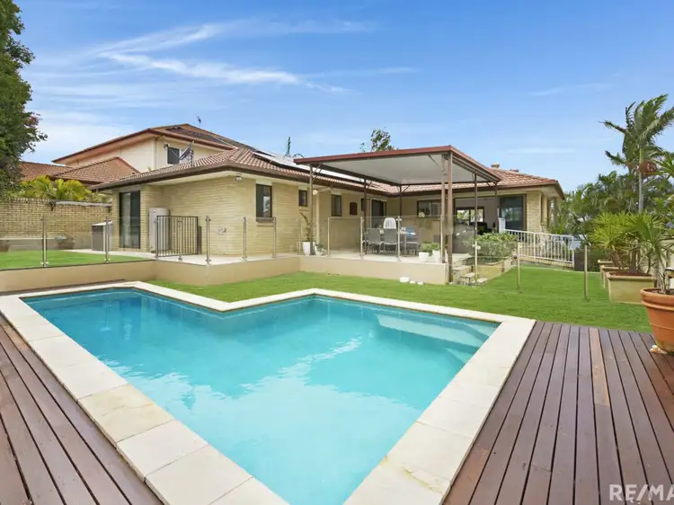 11 Petherbridge Avenue, Merrimac QLD 4226