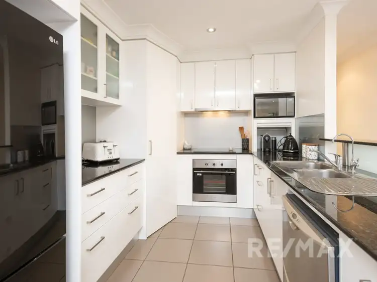 Fourth view of Homely semi-detached listing, 2/8 Gainsborough Drive, Varsity Lakes QLD 4227