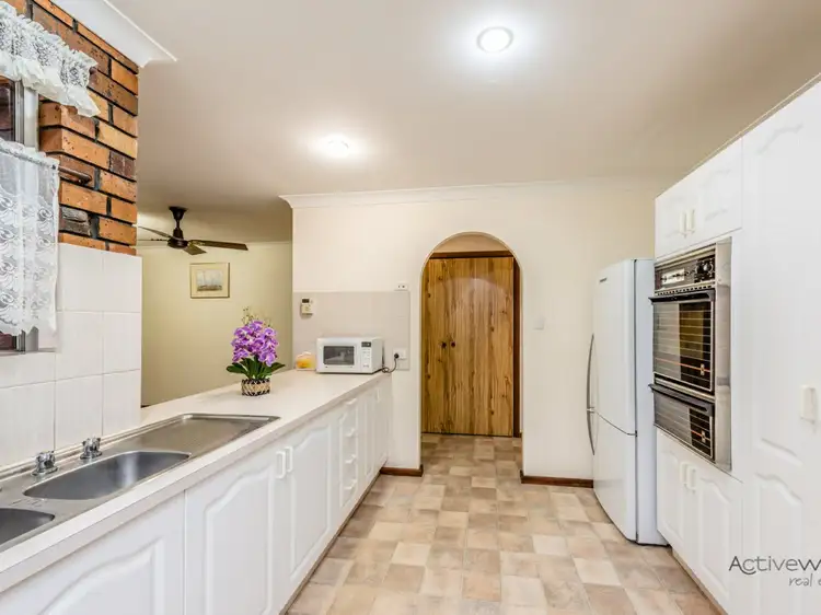 Sixth view of Homely house listing, 1 Zuytdorp Court, Mahomets Flats WA 6530