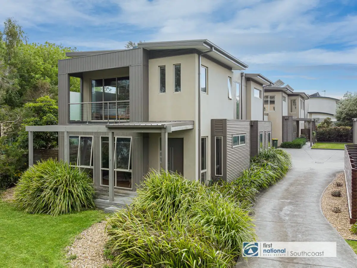 Main view of Homely townhouse listing, 3/2-4 Freda Street, Inverloch VIC 3996