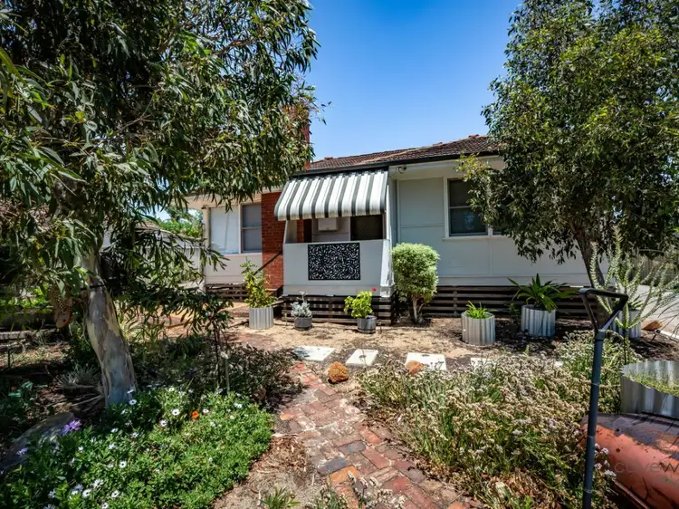 14 Compton Street, Rangeway WA 6530