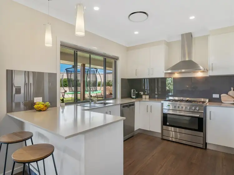 Second view of Homely house listing, 5 Lookout Place, Rosenthal Heights QLD 4370