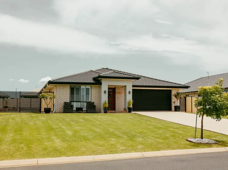 23 Lakeview Avenue, Rosenthal Heights QLD 4370