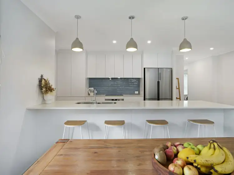11 Winchester Drive, Nerang QLD 4211