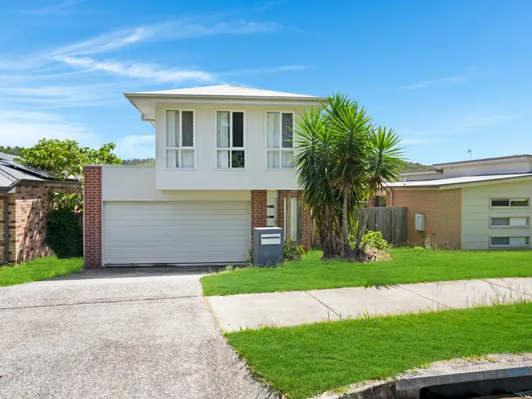 49 MacIntyre Parade, Pacific Pines QLD 4211