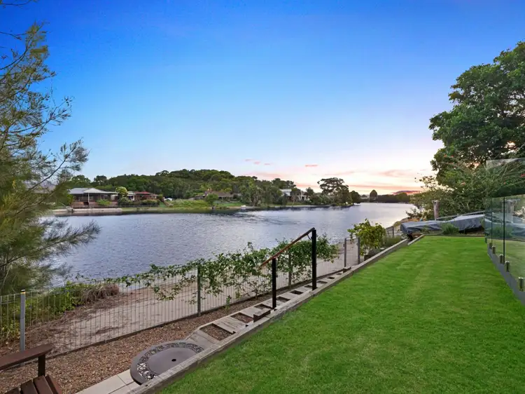 Fifth view of Homely house listing, 2 Penguin Parade, Burleigh Waters QLD 4220