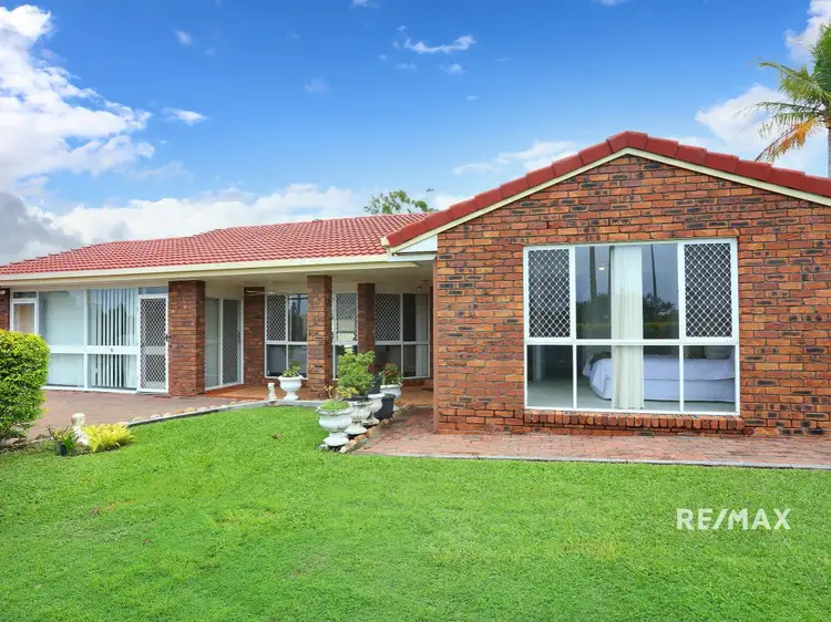 10 Jura Parade, Merrimac QLD 4226