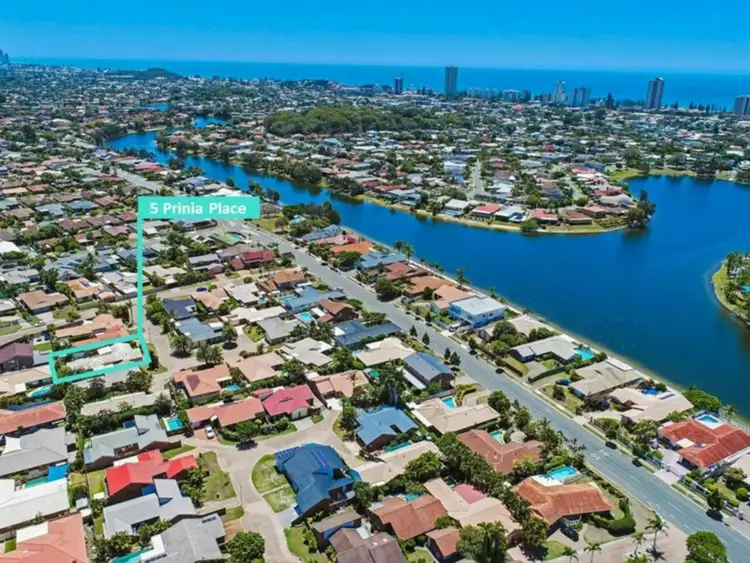Second view of Homely house listing, 5 Prinia Place, Burleigh Waters QLD 4220