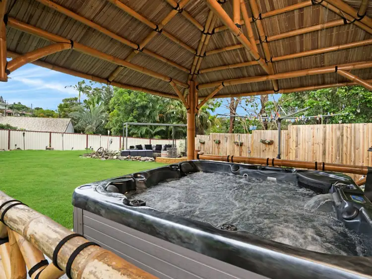 3 Plum Parade, Nerang QLD 4211