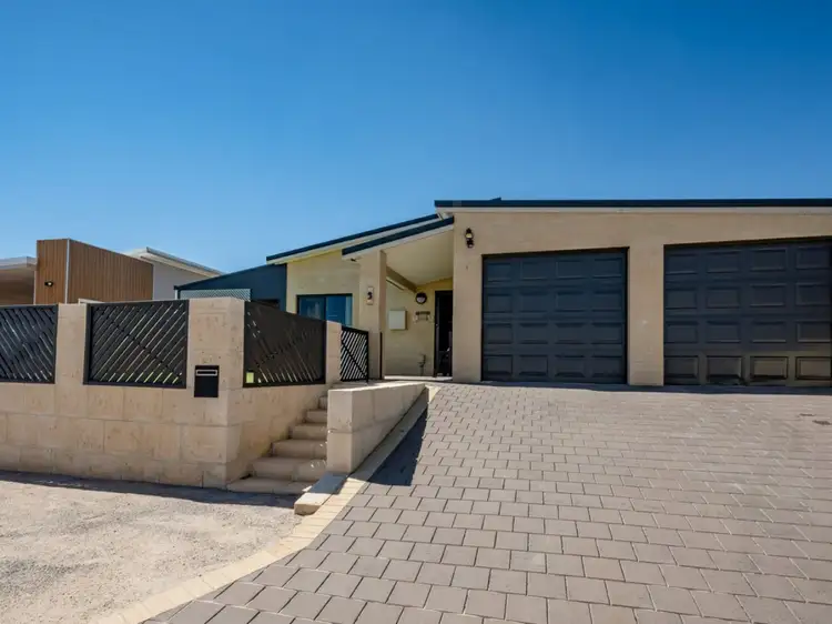 3 Beach View, Drummond Cove WA 6532