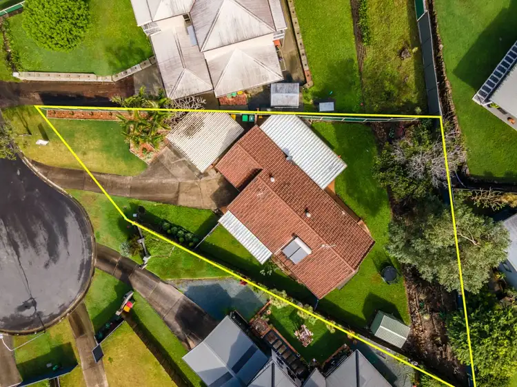 20 Guthrie Parade, Carrara QLD 4211