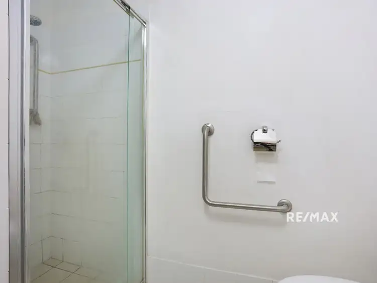 Sixth view of Homely villa listing, 215/5 Bourton Road, Merrimac QLD 4226