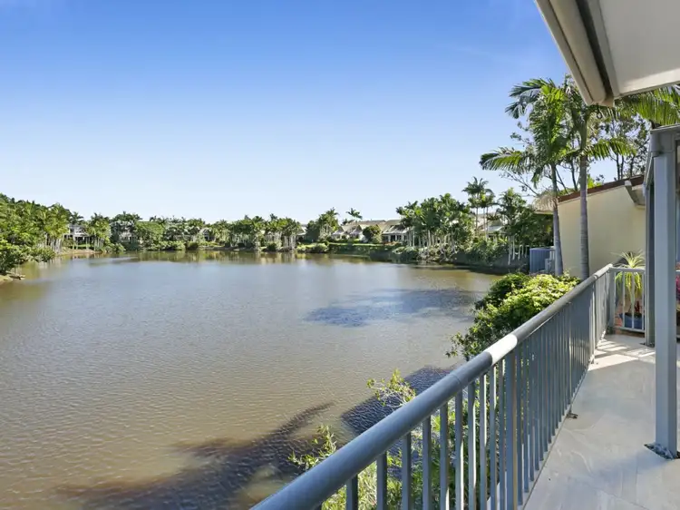 177/125 Santa Cruz Boulevard, Clear Island Waters QLD 4226