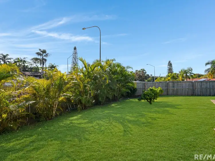 Third view of Homely house listing, 2 Sue Court, Highland Park QLD 4211