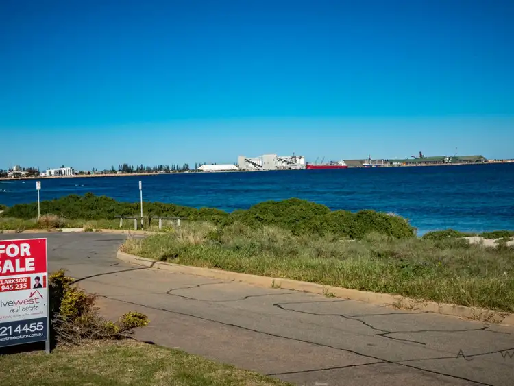 Second view of Homely house listing, 10 Kempton Street, Bluff Point WA 6530